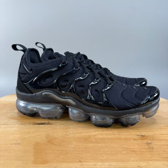 Nike Air VaporMax Plus SE Womens Size 9.5 Shoes Black Anthracite Sneakers NEW - Picture 1 of 8